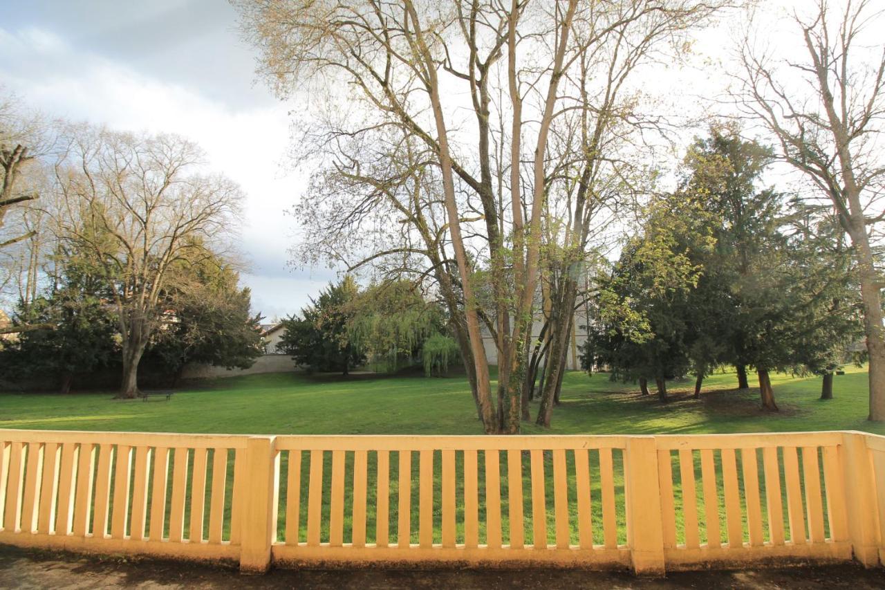 Derniere Reservations Avant Indisponibilite En Septembre Pour 12 Mois, Illimites Jacuzzi Spa Bain A Remous Interieur, Sauna Interieur, Parking Reserve, Vue Et Acces Parc, Prestations Uniques, 1Er Etage Corbeil-Essonnes Exterior foto